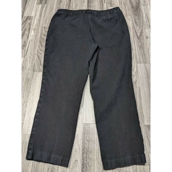 Chico's Womens Black Flat Front Mid Rise Straight Leg Chino Pants Size 2 Short - Picture 2 of 10